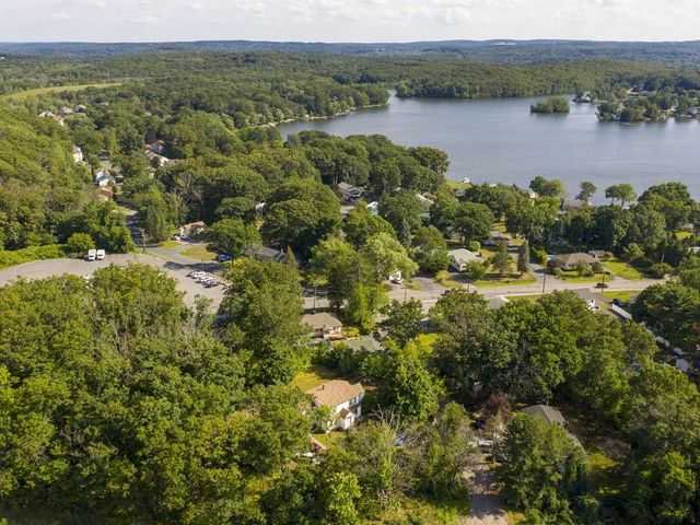 2 Diane St, Millbury, MA 01527