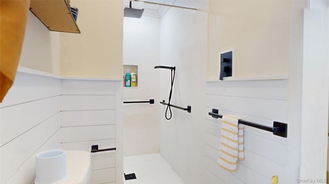 386 Mill Road, Westhampton, NY 11977