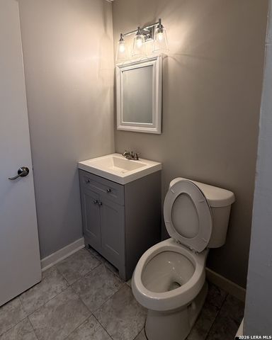 203 E Rosewood Ave Apt 2, San Antonio, TX 78212