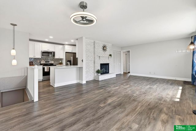 2105 Sandstone Road, Lincoln, NE 68512