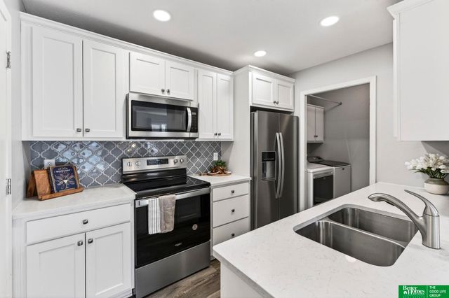 2105 Sandstone Road, Lincoln, NE 68512