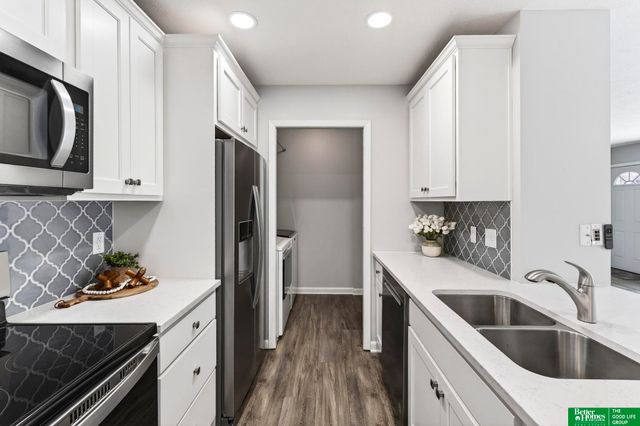 2105 Sandstone Road, Lincoln, NE 68512