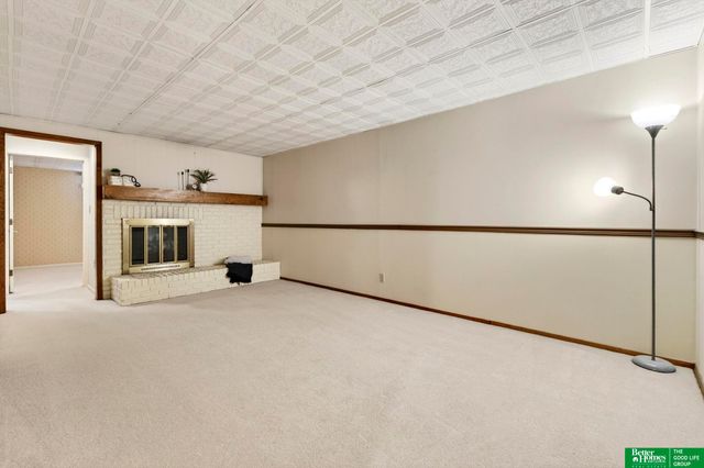 2105 Sandstone Road, Lincoln, NE 68512