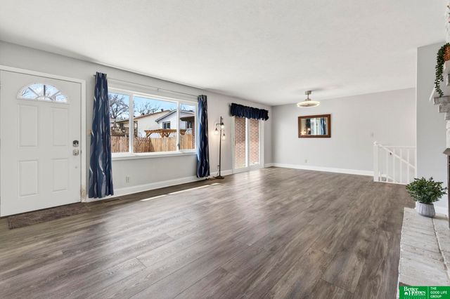 2105 Sandstone Road, Lincoln, NE 68512