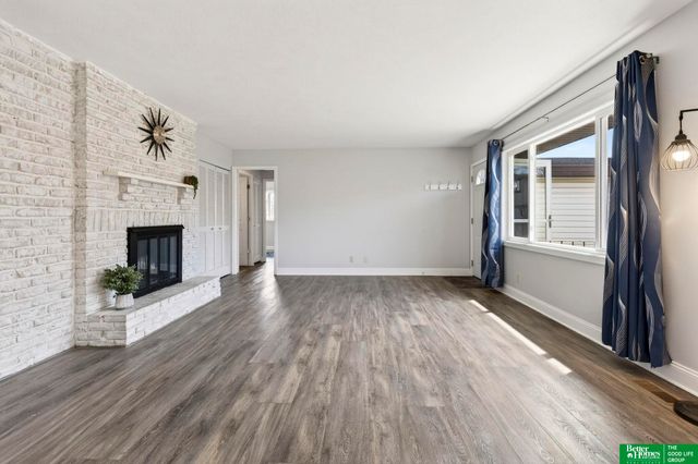 2105 Sandstone Road, Lincoln, NE 68512