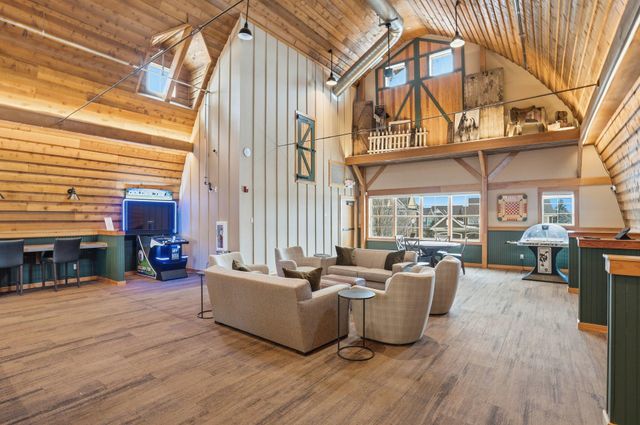 5013 162nd Street W, Lakeville, MN 55044