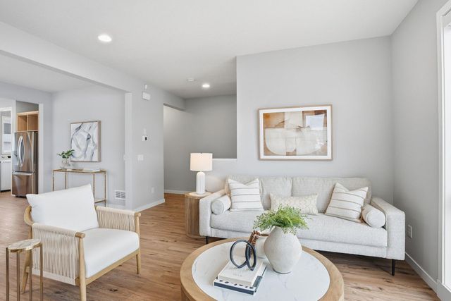 5013 162nd Street W, Lakeville, MN 55044