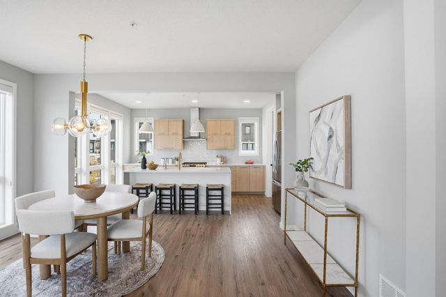 5013 162nd Street W, Lakeville, MN 55044