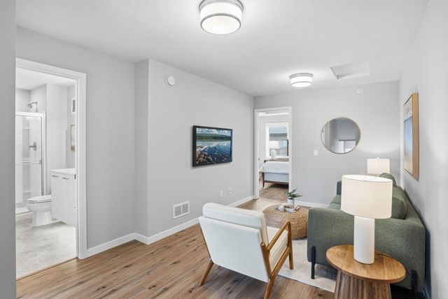 5013 162nd Street W, Lakeville, MN 55044