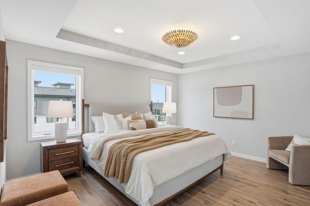 5013 162nd Street W, Lakeville, MN 55044