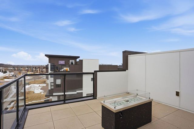 5013 162nd Street W, Lakeville, MN 55044