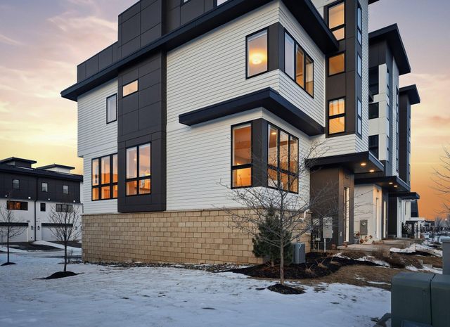 5013 162nd Street W, Lakeville, MN 55044