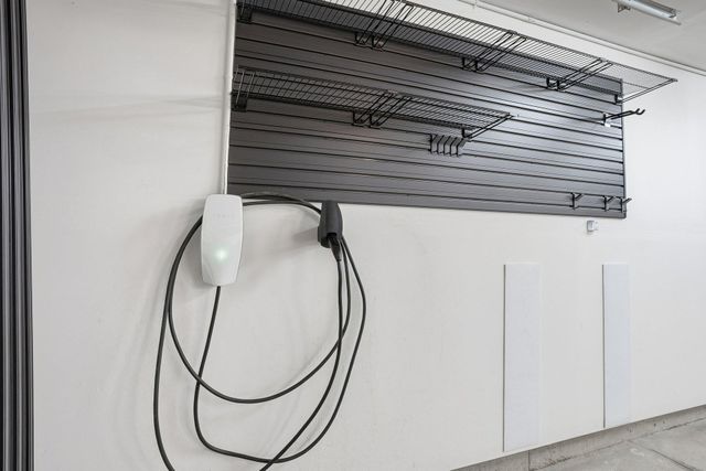 5013 162nd Street W, Lakeville, MN 55044