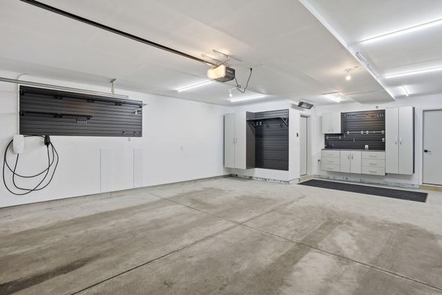 5013 162nd Street W, Lakeville, MN 55044