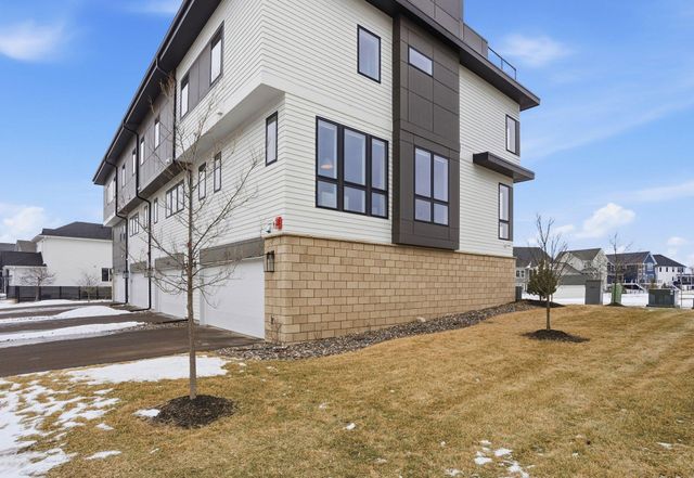 5013 162nd Street W, Lakeville, MN 55044