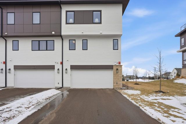 5013 162nd Street W, Lakeville, MN 55044