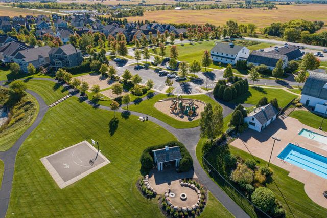 5013 162nd Street W, Lakeville, MN 55044