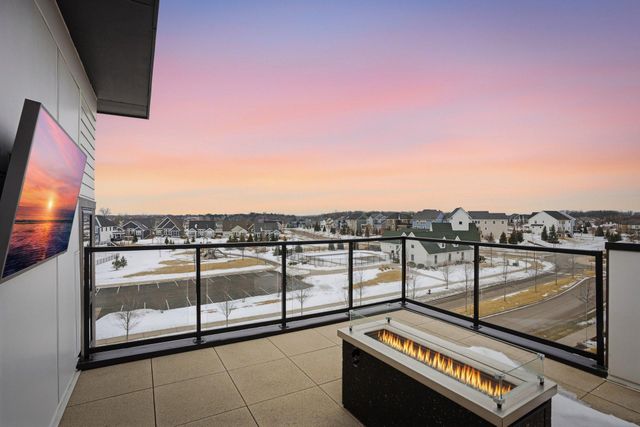 5013 162nd Street W, Lakeville, MN 55044