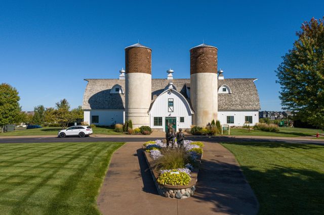 5013 162nd Street W, Lakeville, MN 55044