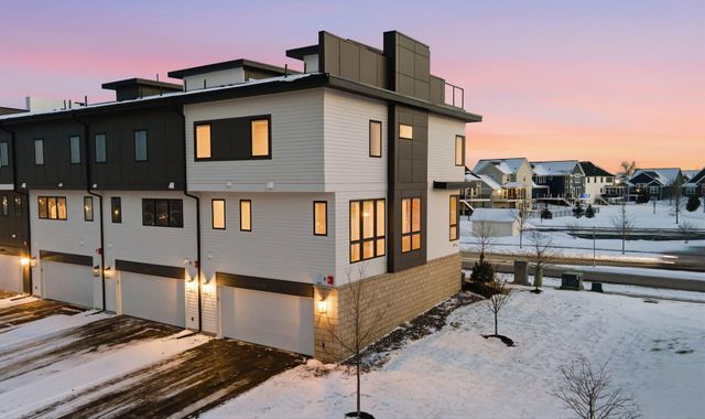 5013 162nd Street W, Lakeville, MN 55044