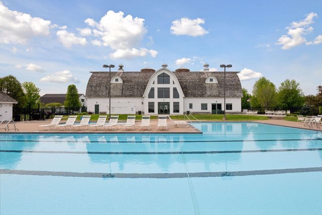 5013 162nd Street W, Lakeville, MN 55044