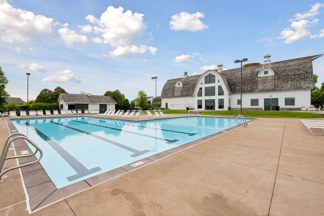 5013 162nd Street W, Lakeville, MN 55044