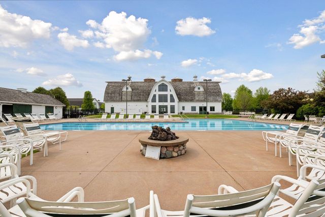 5013 162nd Street W, Lakeville, MN 55044