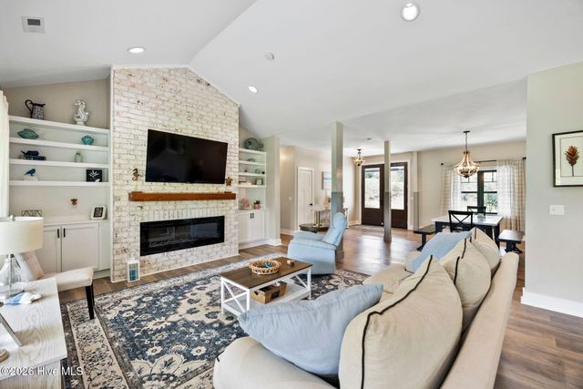 8104 Mainsail Lane, Wilmington, NC 28412