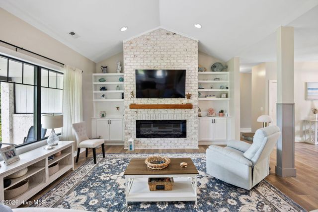 8104 Mainsail Lane, Wilmington, NC 28412
