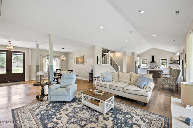 8104 Mainsail Lane, Wilmington, NC 28412