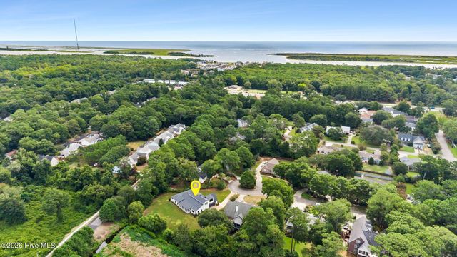 8104 Mainsail Lane, Wilmington, NC 28412