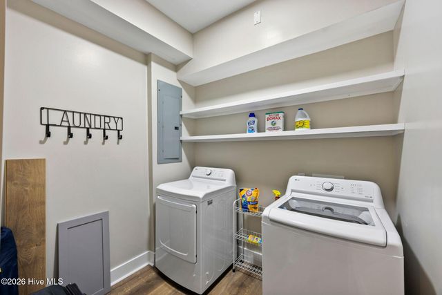 8104 Mainsail Lane, Wilmington, NC 28412