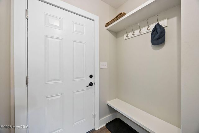 8104 Mainsail Lane, Wilmington, NC 28412
