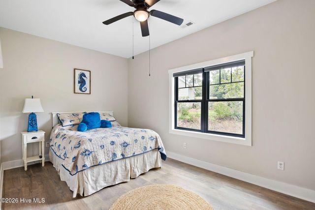 8104 Mainsail Lane, Wilmington, NC 28412