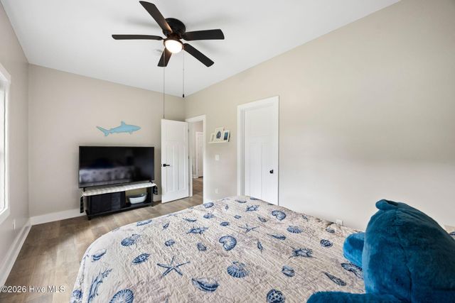 8104 Mainsail Lane, Wilmington, NC 28412