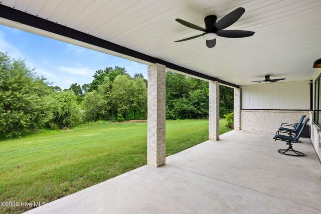 8104 Mainsail Lane, Wilmington, NC 28412