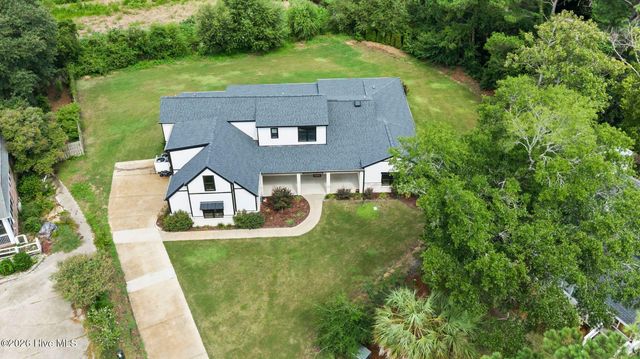 8104 Mainsail Lane, Wilmington, NC 28412