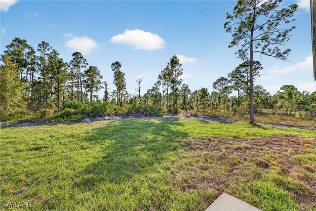 1044 Cresthaven ST, Lehigh Acres, FL 33974