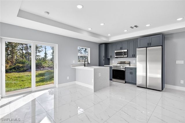 1044 Cresthaven ST, Lehigh Acres, FL 33974