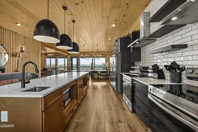 1258 Reedmont Way, Sevierville, TN 37876