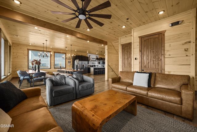 1258 Reedmont Way, Sevierville, TN 37876