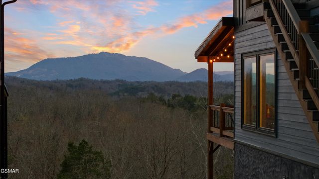 1258 Reedmont Way, Sevierville, TN 37876