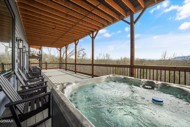 1258 Reedmont Way, Sevierville, TN 37876