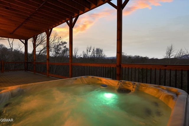 1258 Reedmont Way, Sevierville, TN 37876