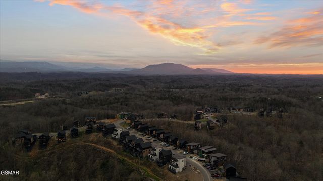 1258 Reedmont Way, Sevierville, TN 37876