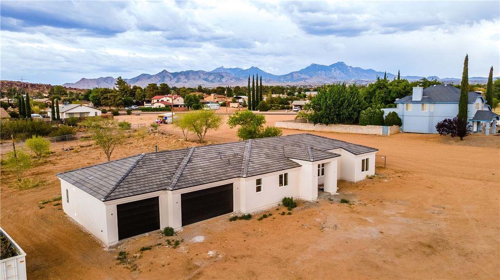 2250 Eastern Street, Kingman, AZ 86401