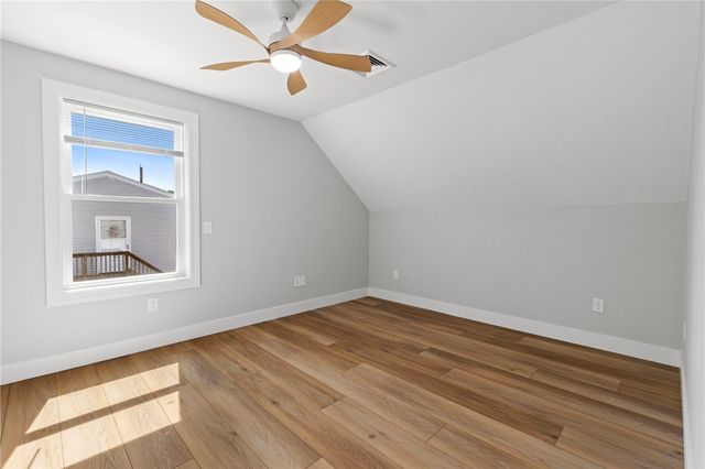 51 Pine Street, Portsmouth, RI 02871