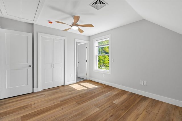 51 Pine Street, Portsmouth, RI 02871