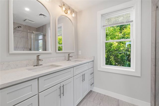 51 Pine Street, Portsmouth, RI 02871