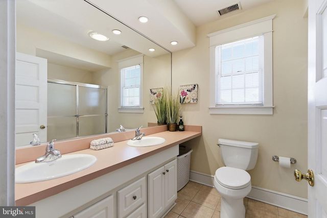 23 FIFTH, Beach Haven, NJ 08008